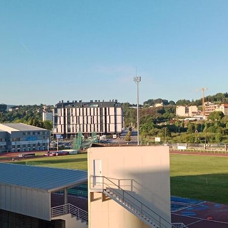 Vistas A La Pista De Atletismo Daire Pontevedra Dış mekan fotoğraf